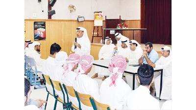 ضعف التواصل بين المدرسه والاسره سبب تراجع الطلاب 